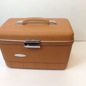 Vintage Forecast Tan Train Case Luggage Brown